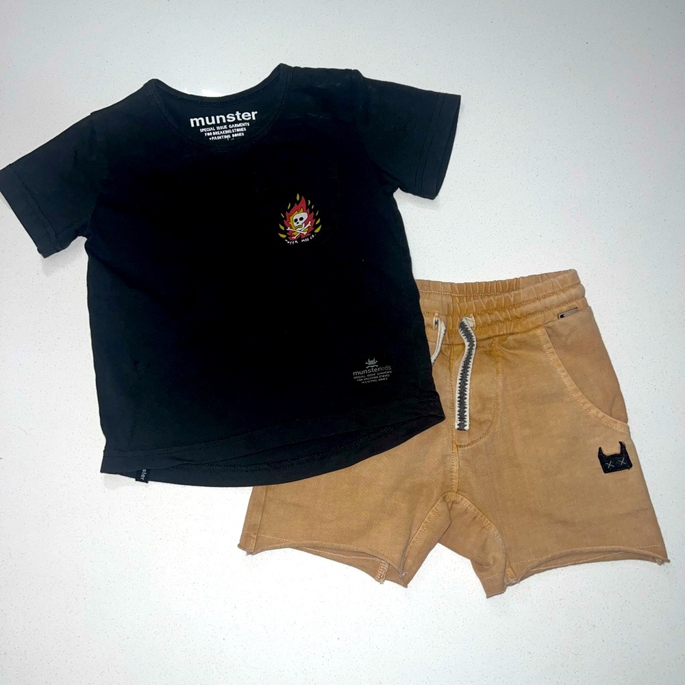 Munster Kids Shorts & Tee Size 2T